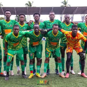 e8070375-78eb-4b3b-97e0-7e7276877f7f